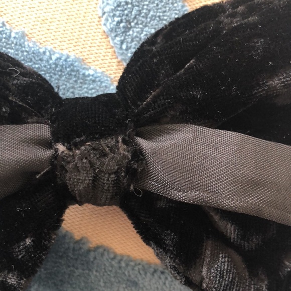 Classic Bow Tie - Picture 6 of 6